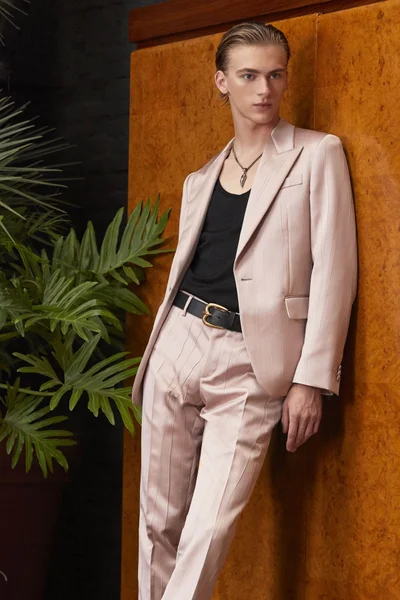 Look 4